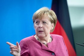 Merkel expresses solidarity for Ukraine after months of silence 