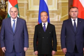 De facto leaders of Georgia's Russian-occupied regions absent from May 9 celebrations in Russia