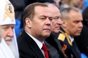 Medvedev: any NATO encroachment on Crimea may lead to WWIII 