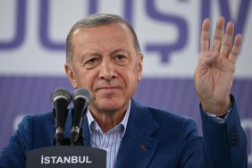 Erdogan wins election runoff 