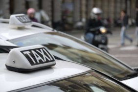 Taxi drivers rally in Tbilisi over tariffs, operational rights