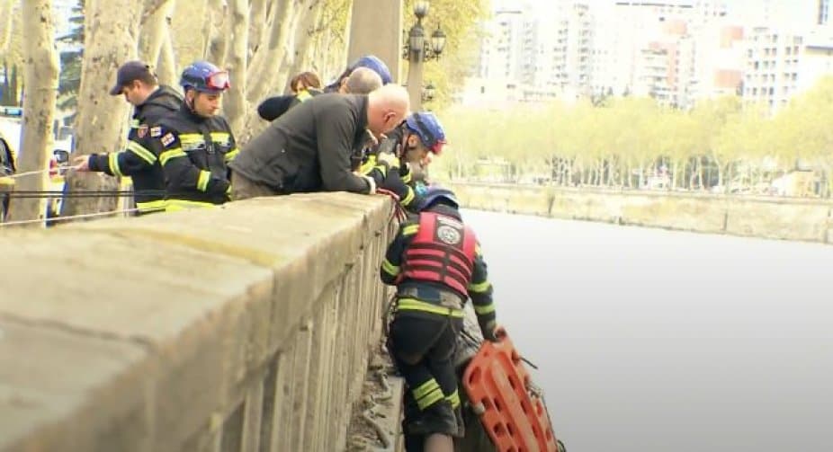 Frontnews image description