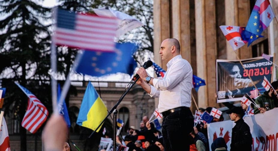 Frontnews image description