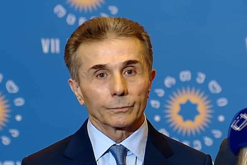 ბიძინა ივანიშვილი – რატომ უნდათ, რომ დაბრუნდეს „ნაციონალური მოძრაობა“? ყველას აქვს ამაზე პასუხი – იმიტომ უნდათ, რომ სასწრაფოდ ომში ჩაერთოს