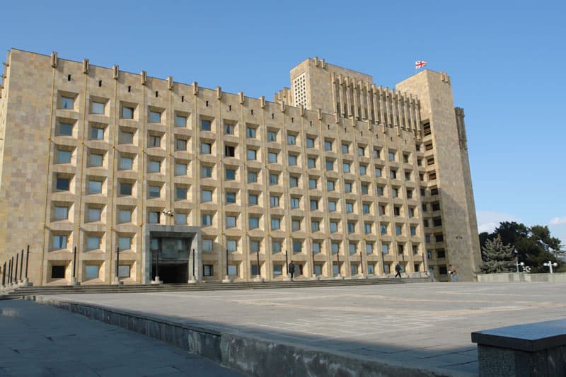 შვეიცარიასა და ბრიტანეთში საქართველოს ელჩები, ასევე ნატოსა და ჟენევაში საქართველოს წარმომადგენლები თანამდებობებიდან გათავისუფლებდებიან