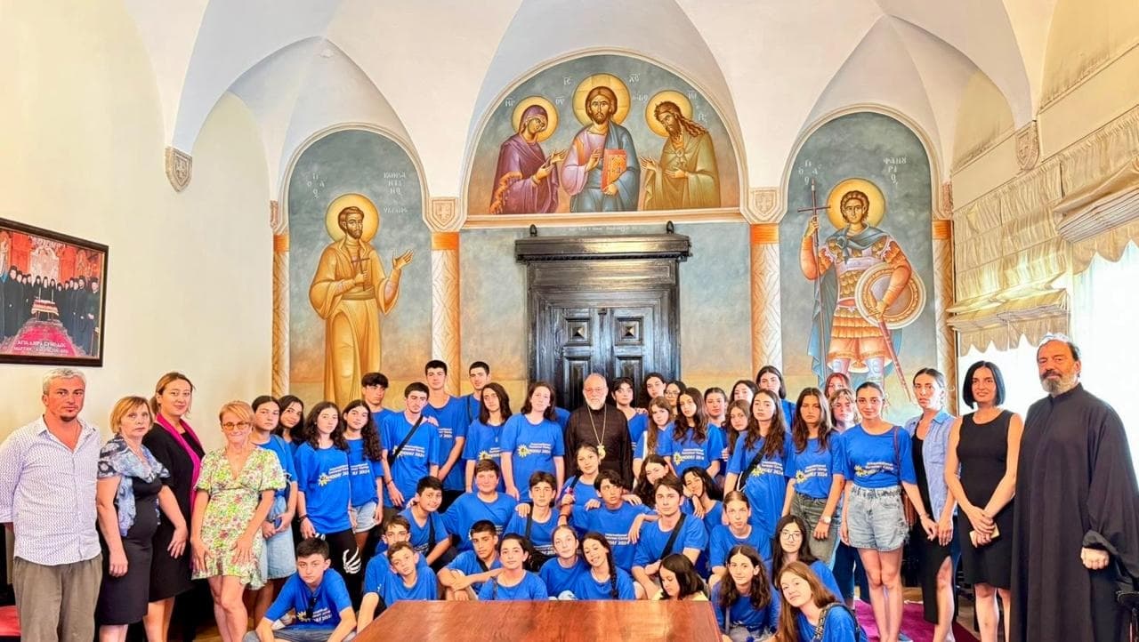 Frontnews image description