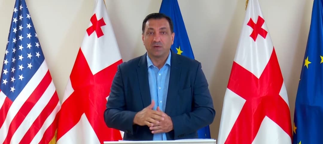 ლევან ბეჟაშვილი – ივანიშვილი აკვარიუმის მეშვეობით ესაუბრებოდა მოსახლეობას და აბსოლუტურად არაფერს სთავაზობდა ახალს