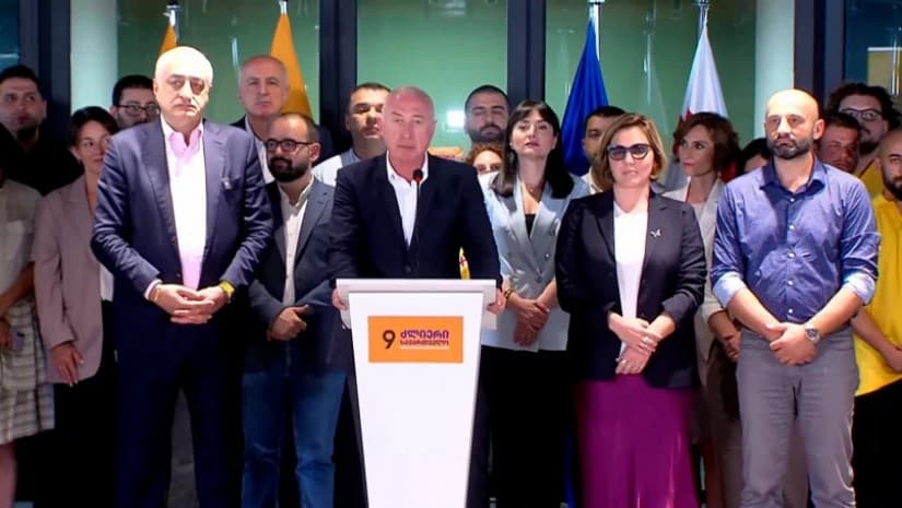 დავით გამყრელიძე – არჩევნების შემდეგ, თუ გარკვეულ ვადაში ვერ შევჩერდებით კანდიდატურაზე, უპირობოდ მივიღებთ პრეზიდენტის მიერ შემოთავაზებულ პრემიერობის კანდიდატს