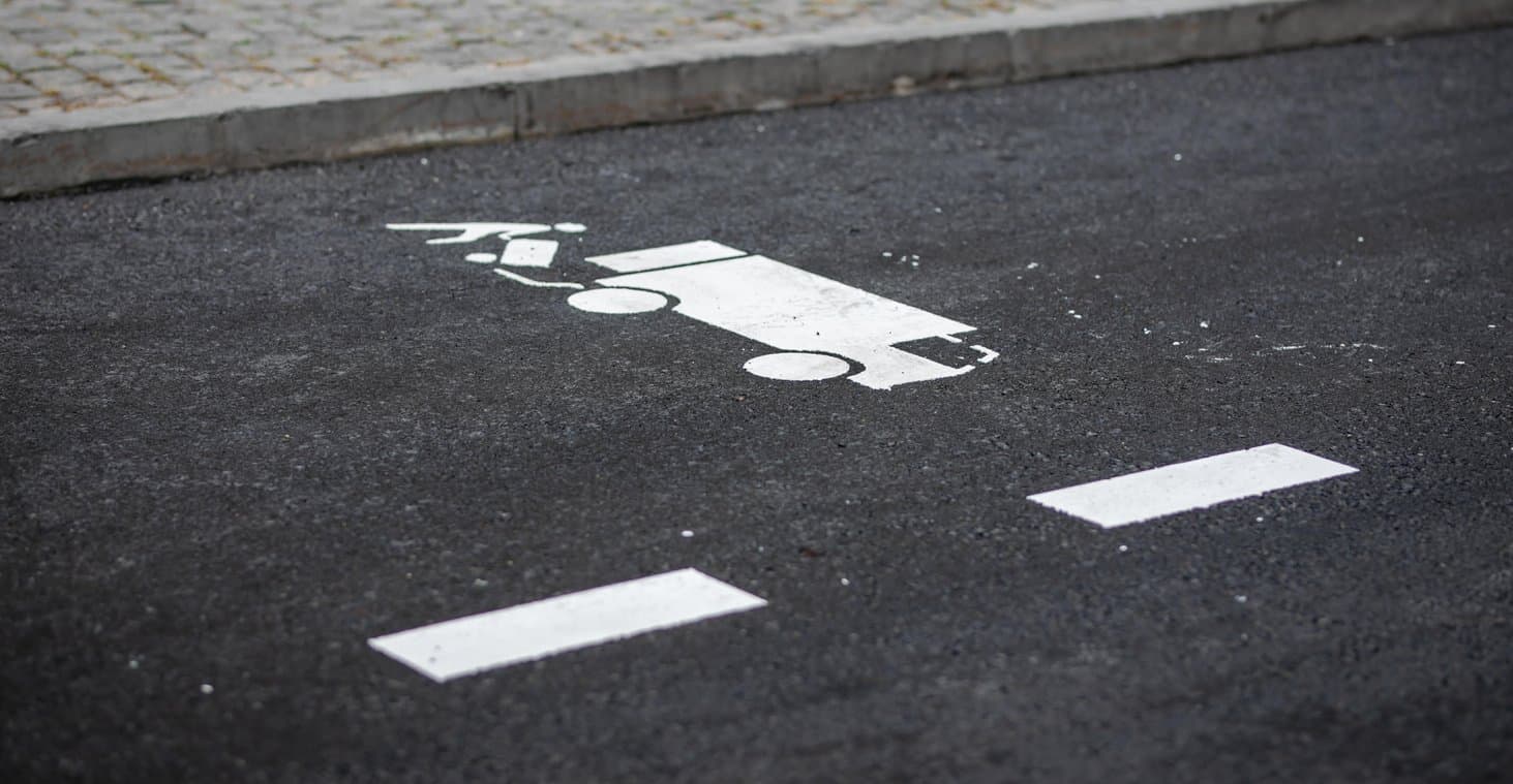 Frontnews image description