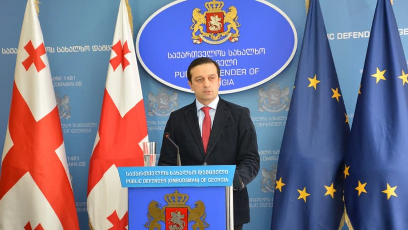 Georgian Ombudsman meets striking employees of Evolution Georgia