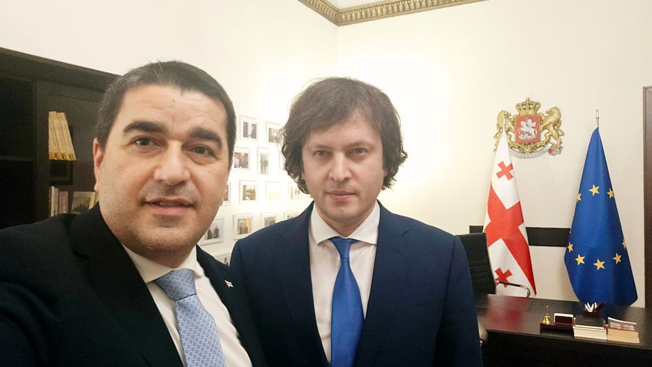 Frontnews image description