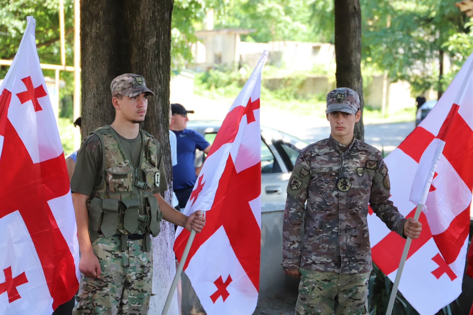 Frontnews image description