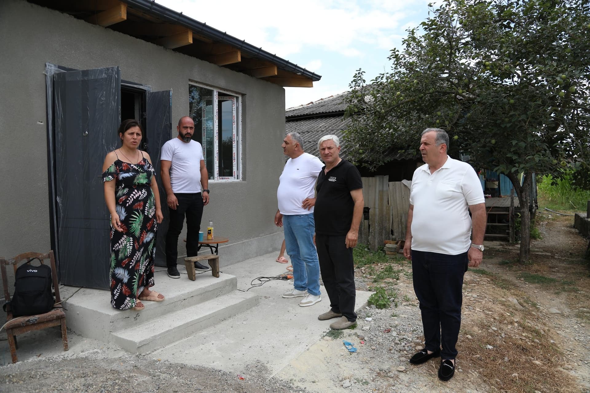 Frontnews image description