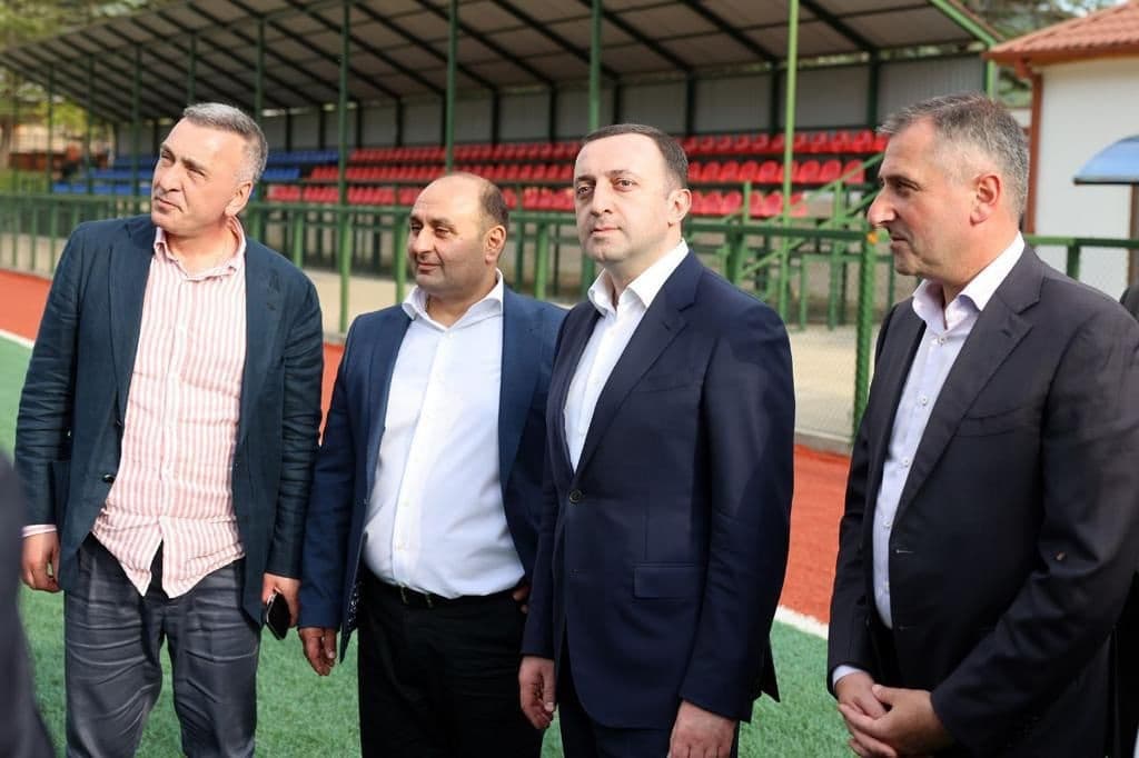 Frontnews image description