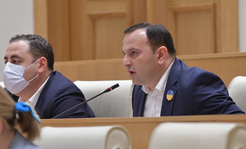 პაატა მანჯგალაძე – ნუ გავაგზავნით მესიჯებს რუსეთთან, რომ საქართველოში თეთრი დროშებით ელოდებიან