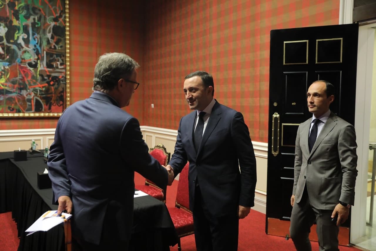 Frontnews image description