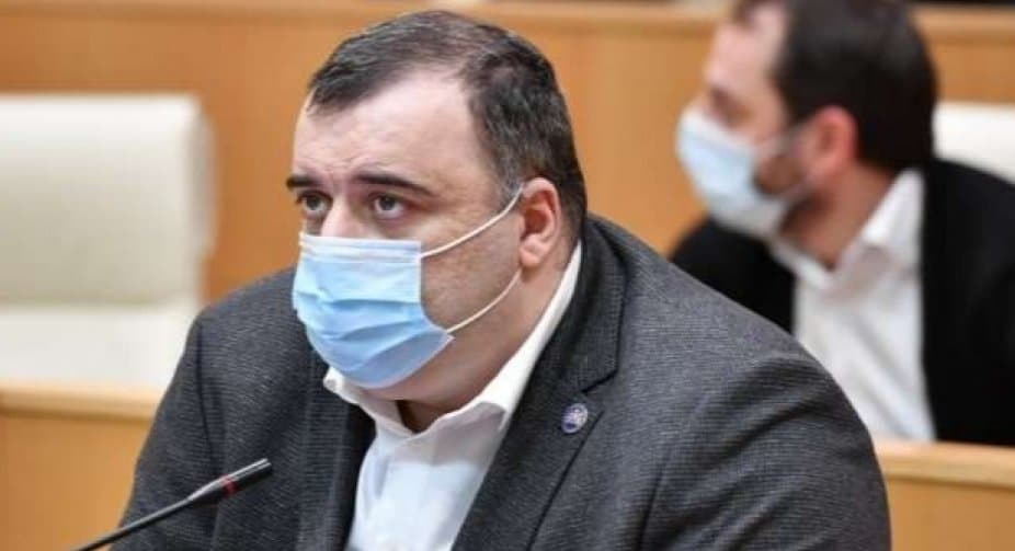 რატი იონათამიშვილი – მუდმივად იმ სავარძლების გაყოფას ცდილობენ, რომლის მანდატსაც ამომრჩეველი არასდროს აძლევს