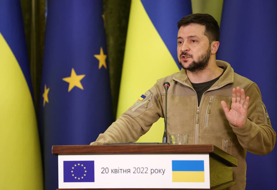 ზელენსკი – ჩვენ მოვუწოდებთ ევროკავშირს სრული ენერგეტიკული ემბარგოს გამოცხადებისკენ, მათ შორის ნავთობსა და გაზზე
