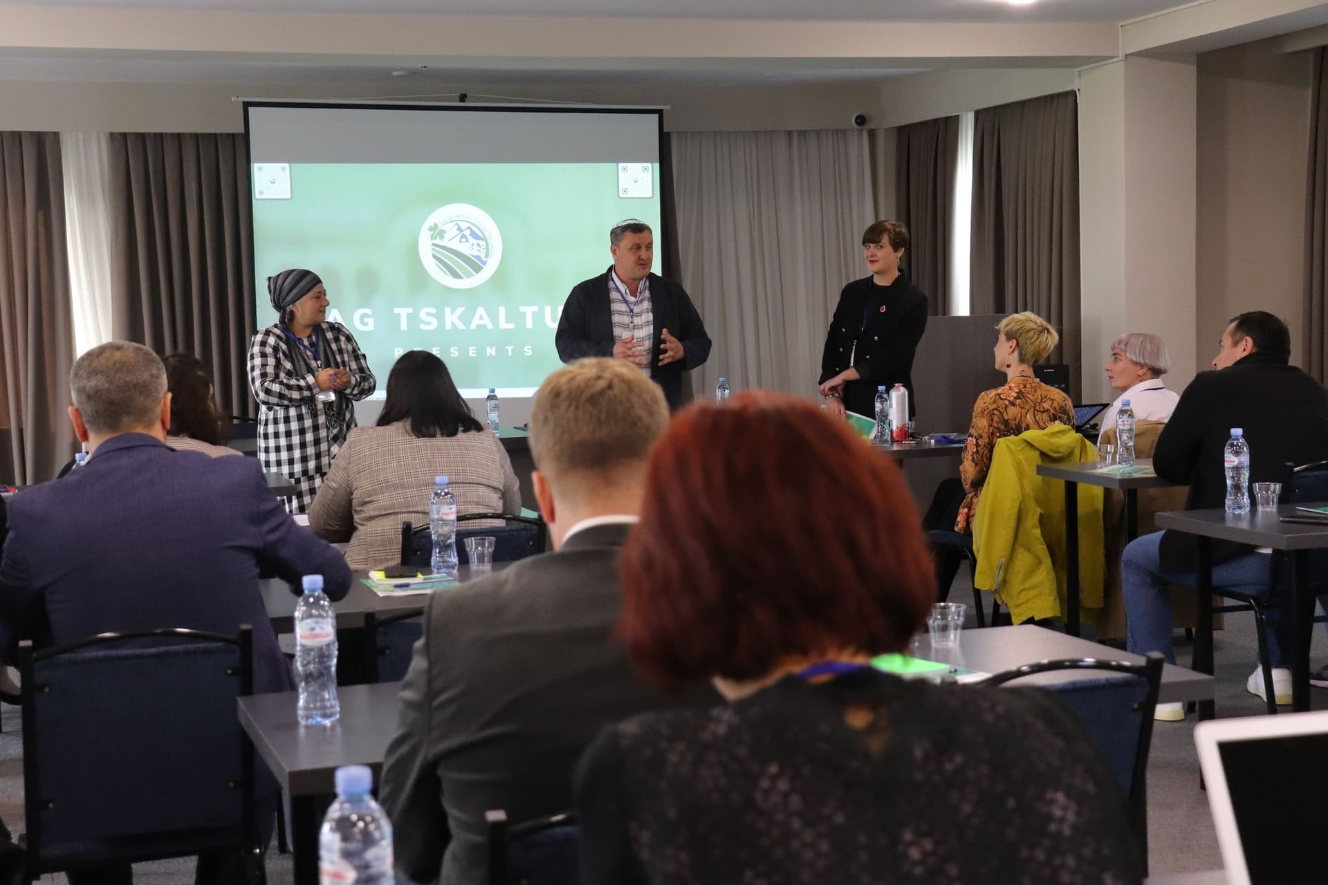 Frontnews image description