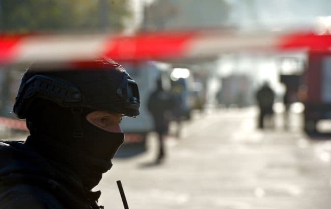 Helicopter crashes near kindergarten in Kyiv province