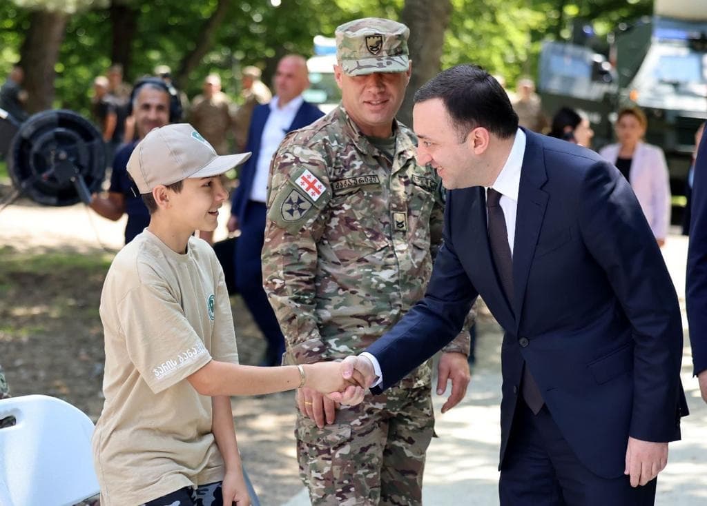 Frontnews image description