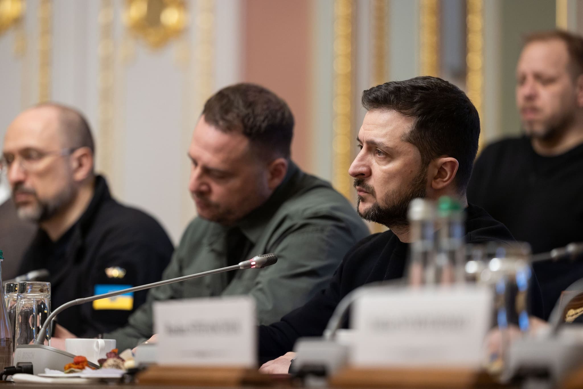 Frontnews image description