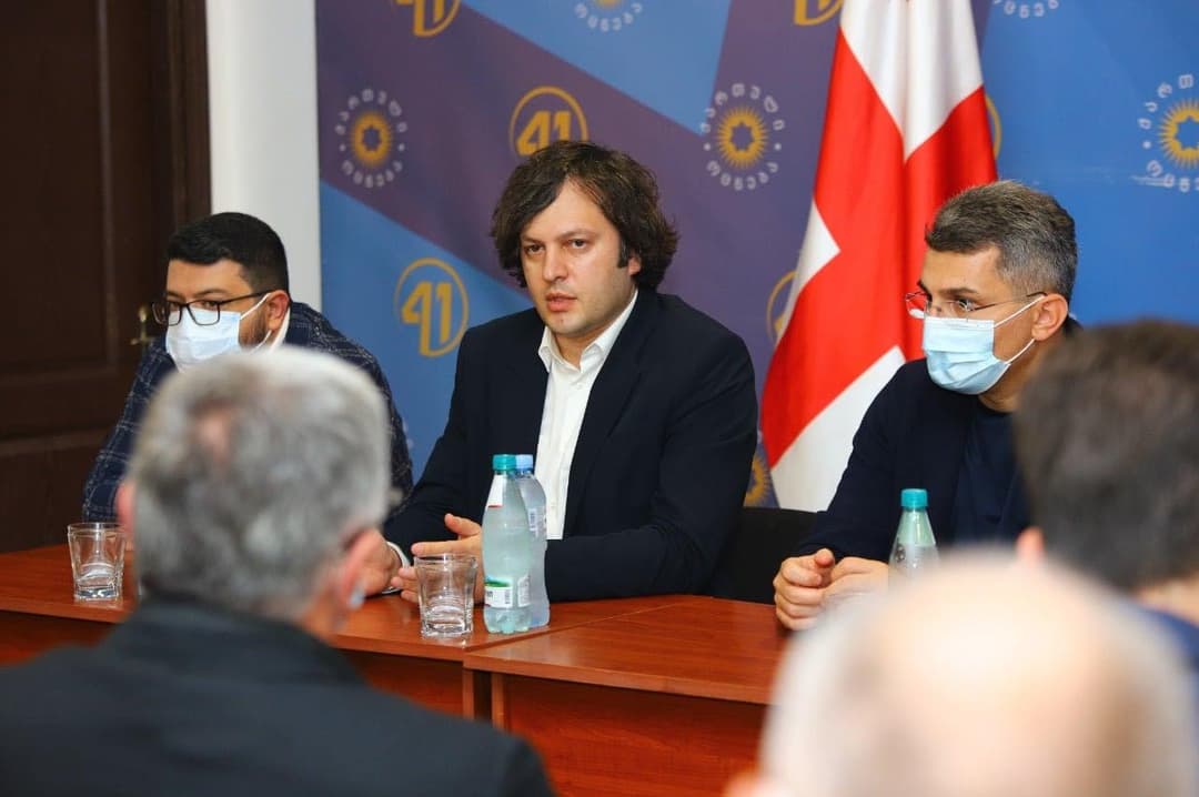 “ქართული ოცნების” ლიდერები დასავლეთ საქართველოში პარტიულ შეხვედრებს განაგრძობენ