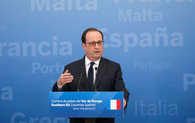 If Russia seizes part of Ukraine’s territory, it may push other countries to change borders forcibly – former French president