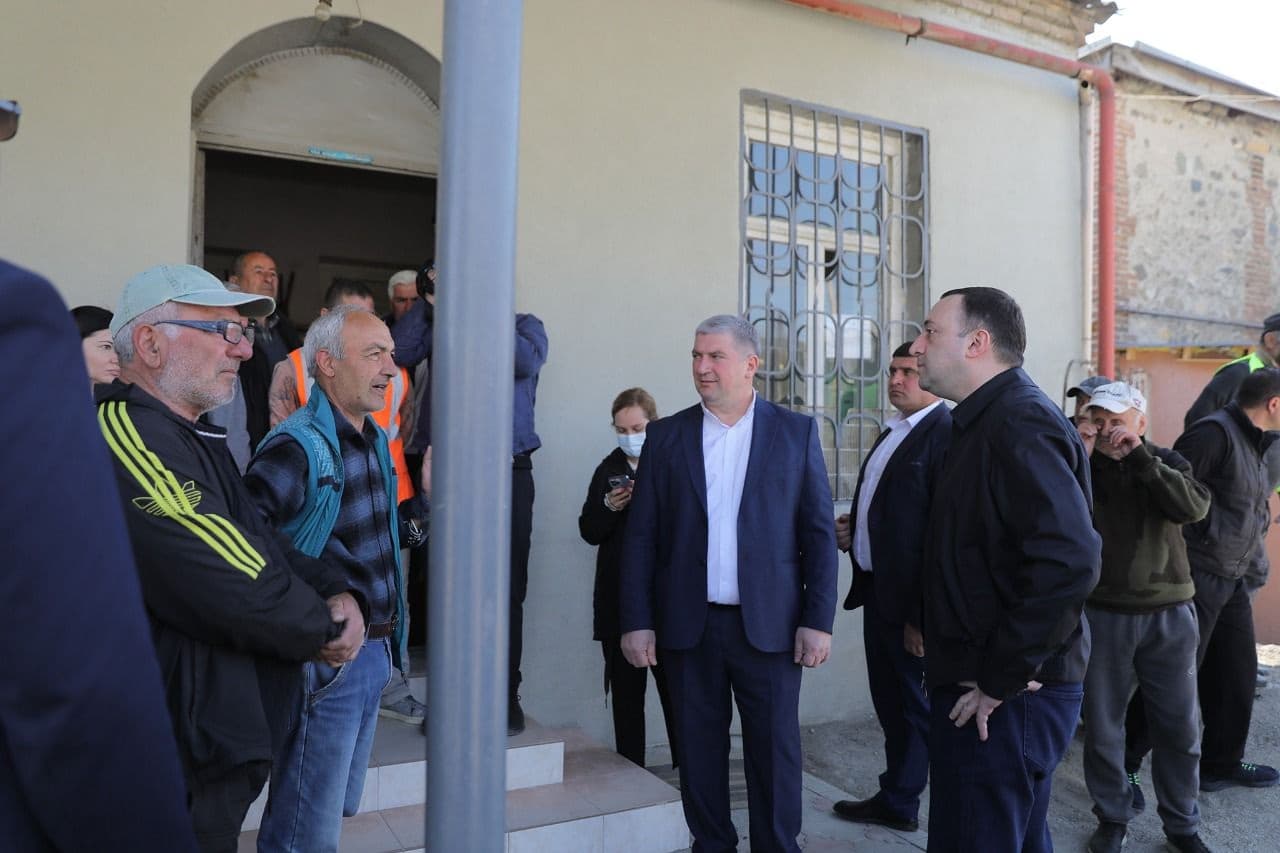 Frontnews image description