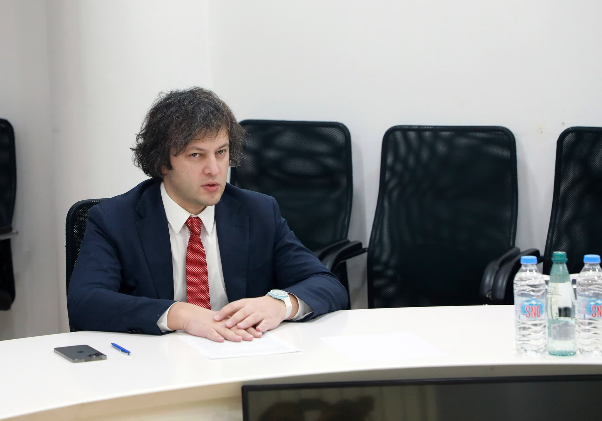 Frontnews image description