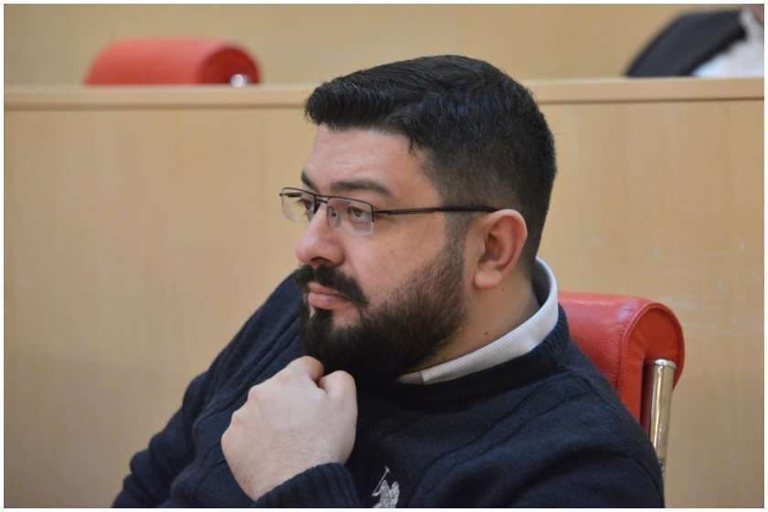 დიმიტრი სამხარაძე – გროზნოს გადაყენებული მერი და კადიროვის მიერ დაჭერილი ბიზნესმენი იყო ჩამოსული, მეგობრებიც ახლდნენ, არც ერთ მათგანს ოკუპაციის კანონი დარღვეული არ ჰქონდა