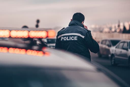 ძალადობის ბრალდებით ლანჩხუთში ერთი პირი დააკავეს