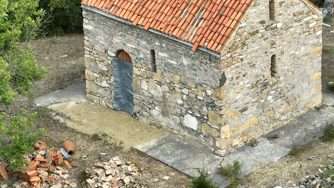 Occupation forces bloc church door in central Georgia