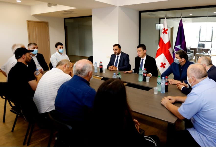 Frontnews image description