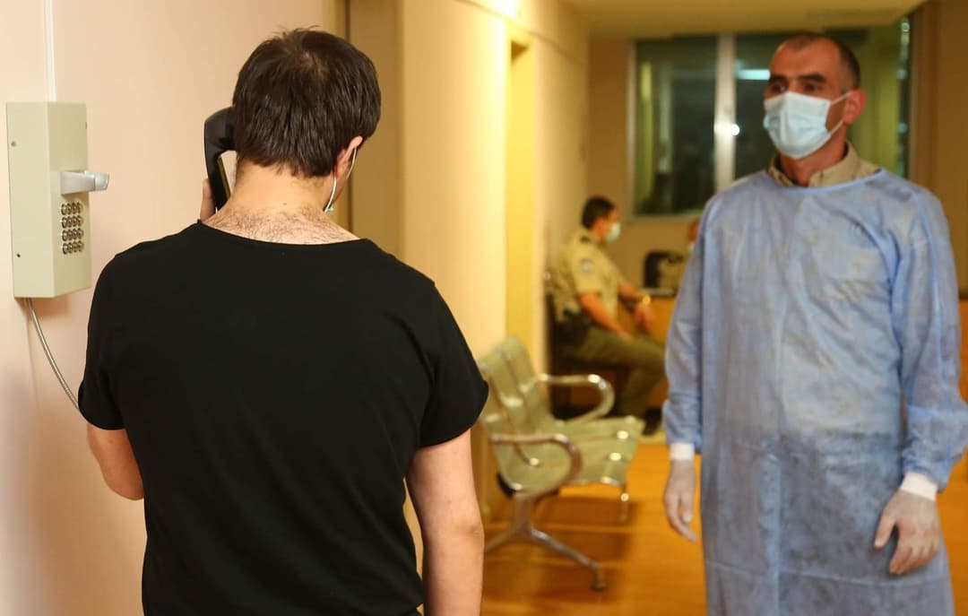 კერძო კლინიკებში მყოფი პატიმრები ოჯახის წევრებს შეუფერხებლად დაუკავშირდებიან