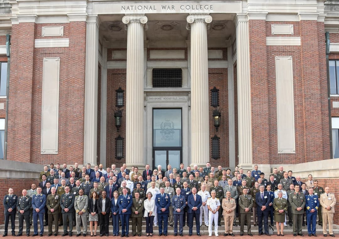 ეროვნული თავდაცვის აკადემიის რექტორმა და აკადემიის შტაბის G-5 სამსახურის უფროსმა “53-ე კომენდანტების კონფერენციაში“ მიიღეს მონაწილეობა