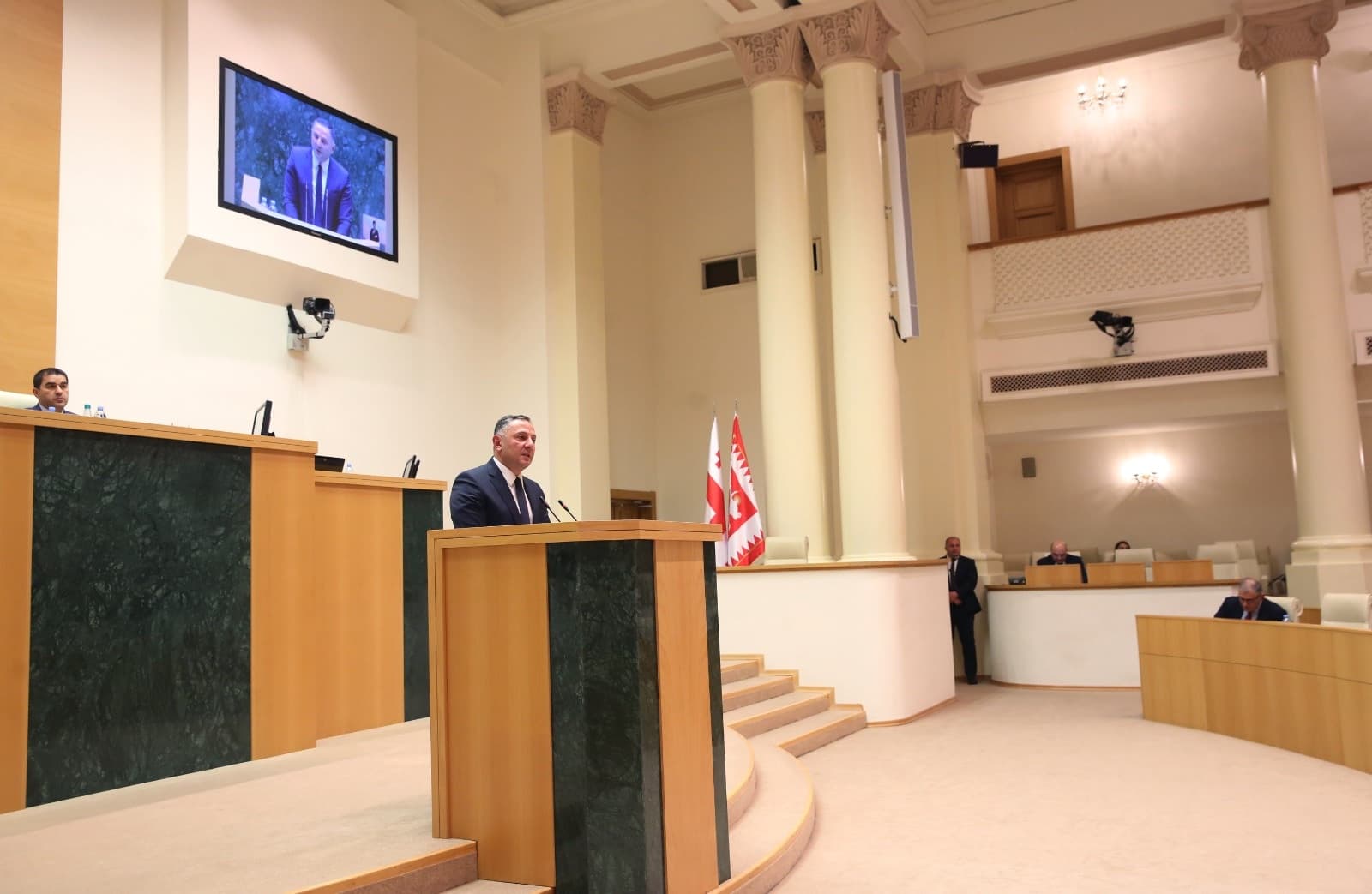 Frontnews image description