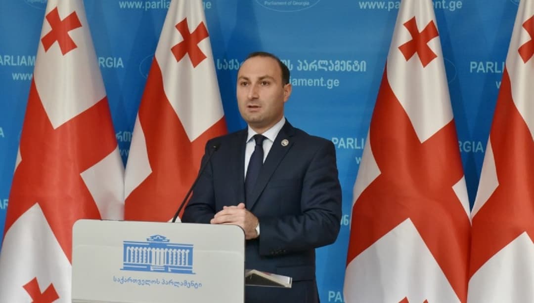 ანრი ოხანაშვილი – ვიქტორ ყიფიანი უკვე გარკვეული პერიოდია აღარ თანამშრომლობს ბატონ ბიძინა ივანიშვილთან