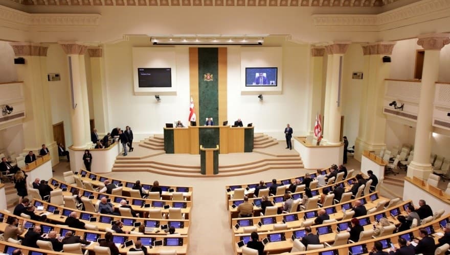 Ruling party against opposition-proposed parliamentary investigative commission on court