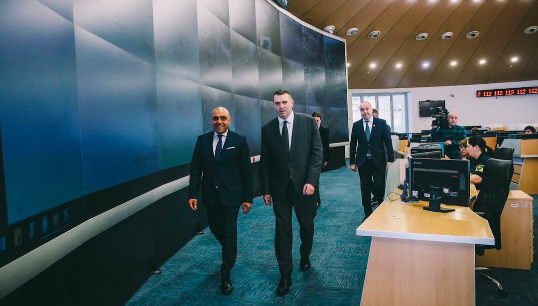 შინაგან საქმეთა მინისტრის მოადგილემ ”112”-ის თანამშრომლები დააჯილდოვა