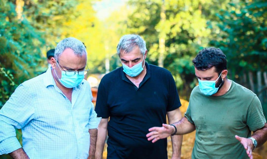 მამუკა წოწერია ირაკლი ჩიქოვანთან ერთად ყულიშკარის მოსახლეობას ინდივიდუალური შეხვედრების ფორმატში რამდენიმე უბანში შეხვდა