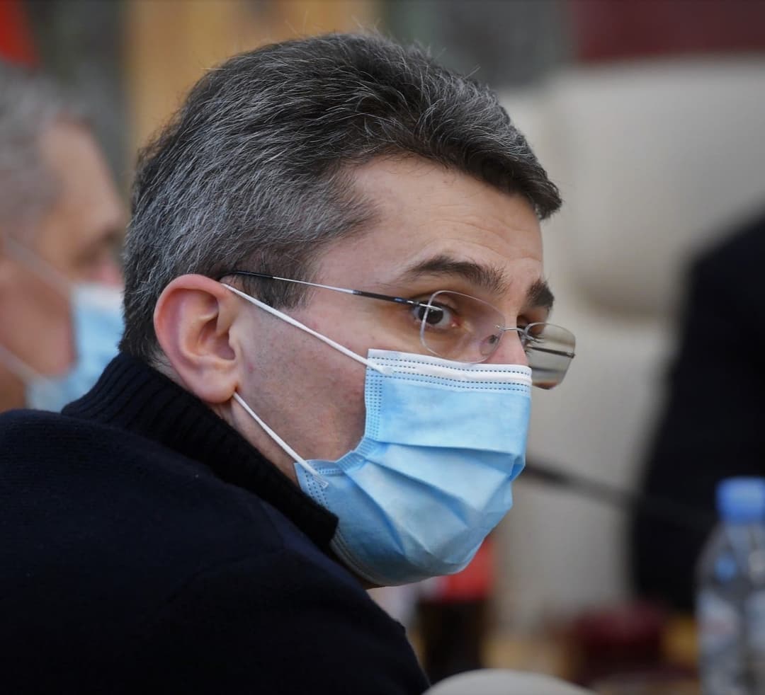 “3%-იანი პარტიის უმანდატო ლიდერი რომ მოუწოდებს საზოგადოებას რევოლუციისკენ, ეს როგორც მინიმუმ, სასაცილოა”