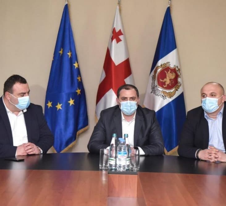 შს მინისტრის მოადგილემ გურიის და სამცხე-ჯავახეთის პოლიციის დეპარტამენტების ახალი დირექტორები წარადგინა