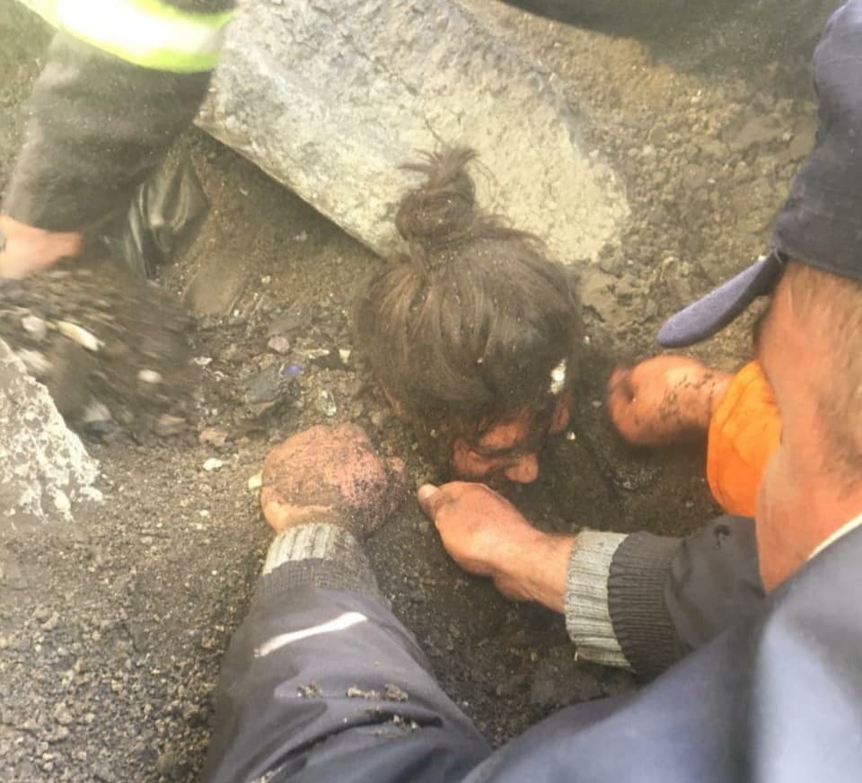 ზუგდიდში შენობის ჩამონგრევის შედეგად მოზარდი დაშავდა