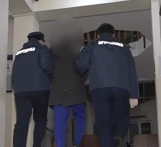 პოლიციამ ქუთაისში ”ლიბერთი ბანკის” ფილიალზე ყაჩაღური თავდასხმის ფაქტზე ერთი პირი დააკავა