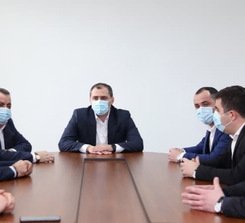 შს მინისტრის მოადგილემ კახეთის და შიდა ქართლის პოლიციის დეპარტამენტების ახალი დირექტორები წარადგინა