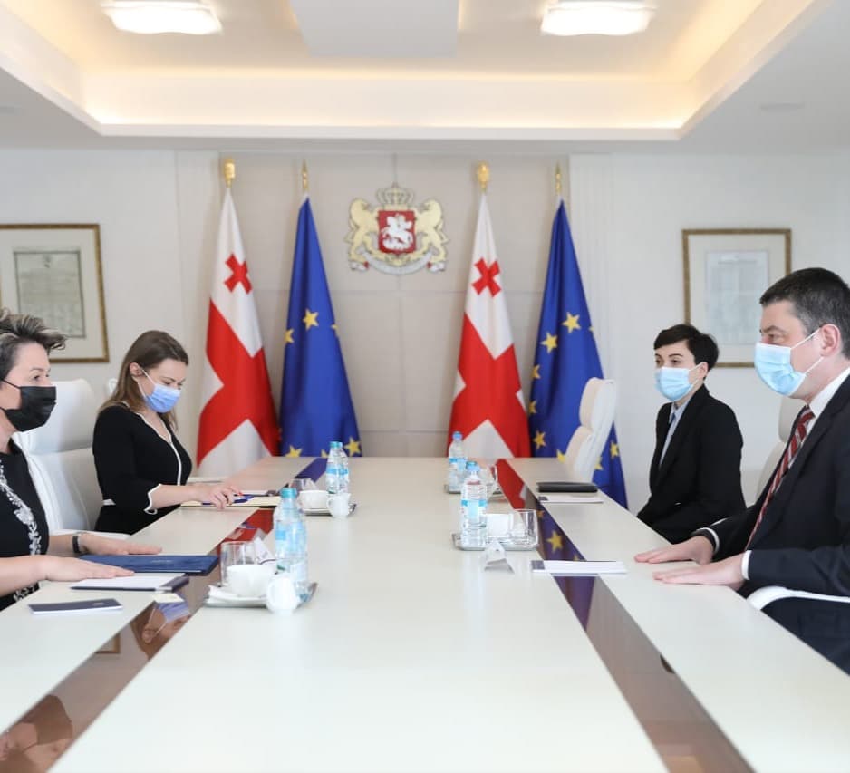 გიორგი გახარია უნგრეთის ელჩს შეხვდა