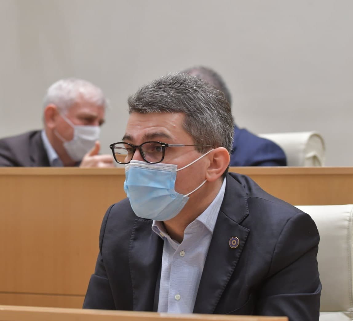 Frontnews image description