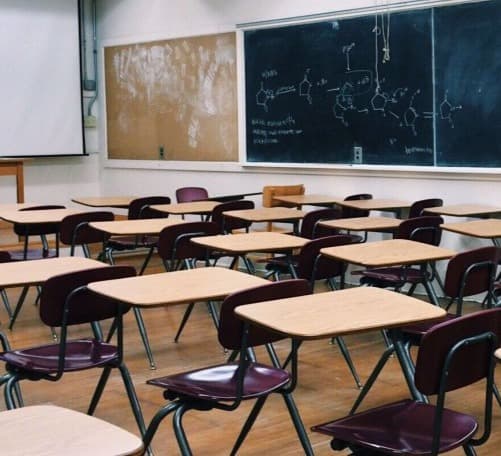 სკოლებისთვის, რომლებიც 15 თებერვლიდან დასწრებული ფორმით სწავლებაზე გადავლენ, რეკომენდაციები განახლდა