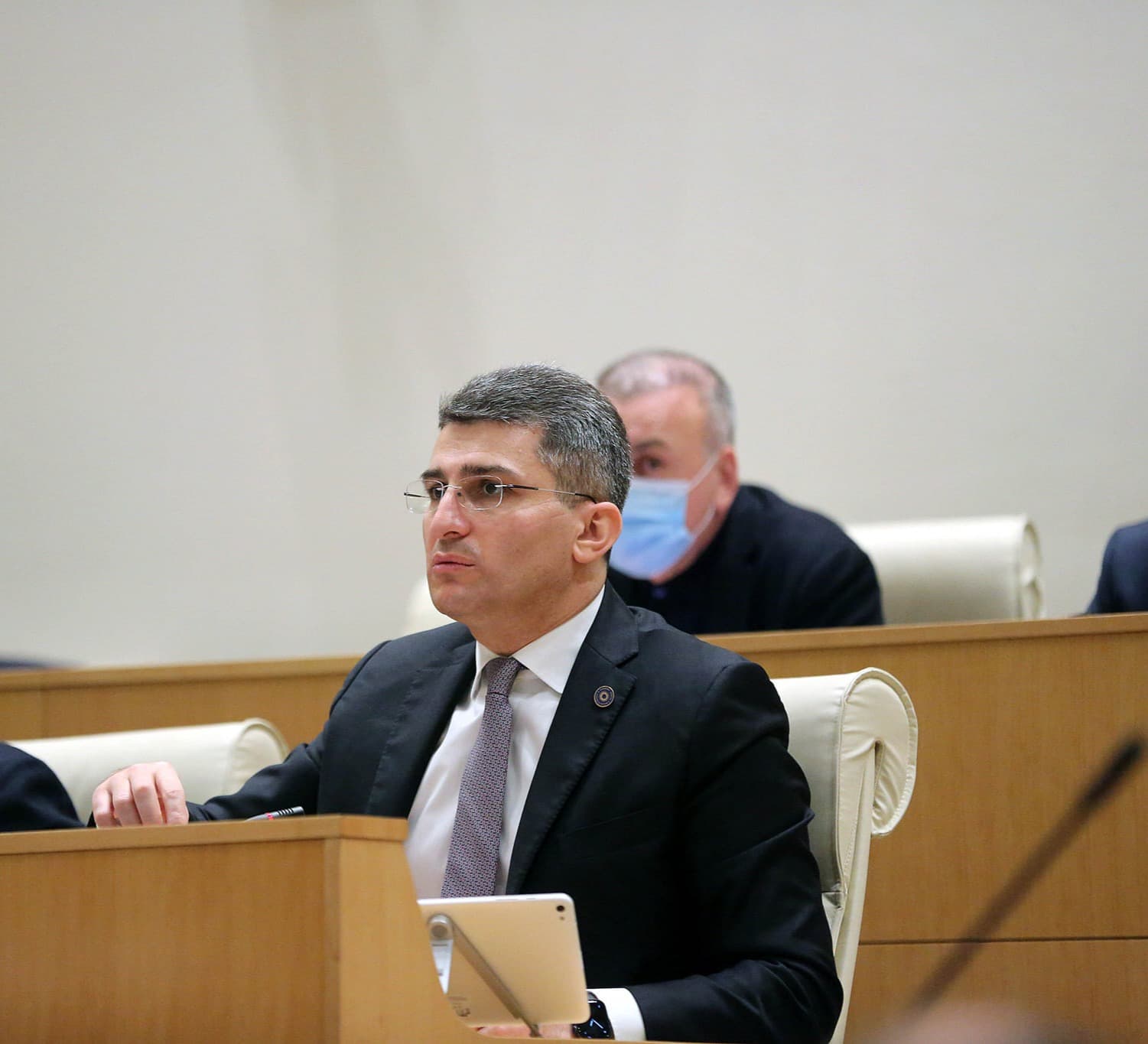 Frontnews image description